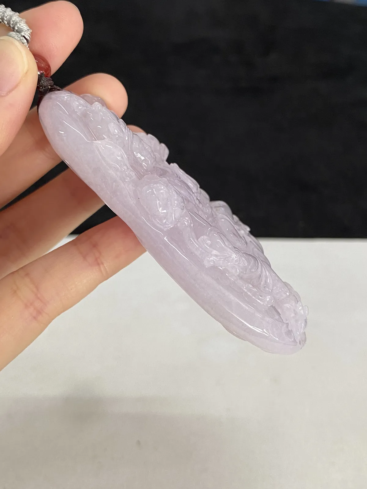 翡翠糯化种红色吊坠，配珠未测