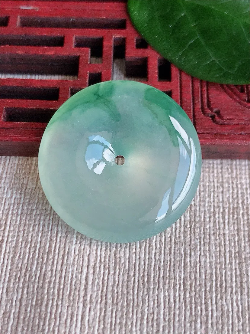 a货翡翠老坑冰种飘花平安扣吊坠 尺寸27.7×6mm 重量9.74g 0622