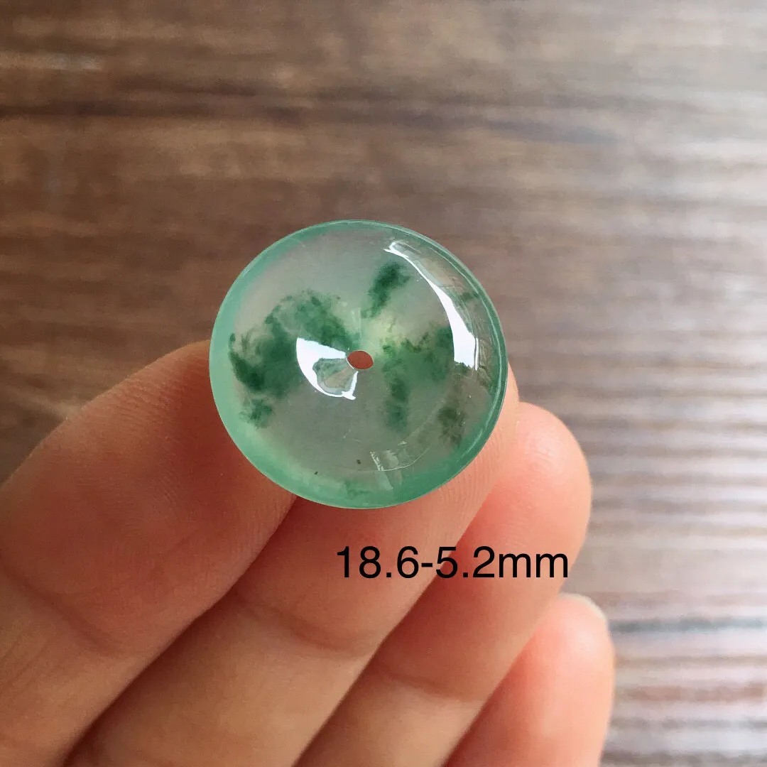 冰飘花平安扣，冰润通透，玉质细腻，种水足，整体尺寸18.6*5.2