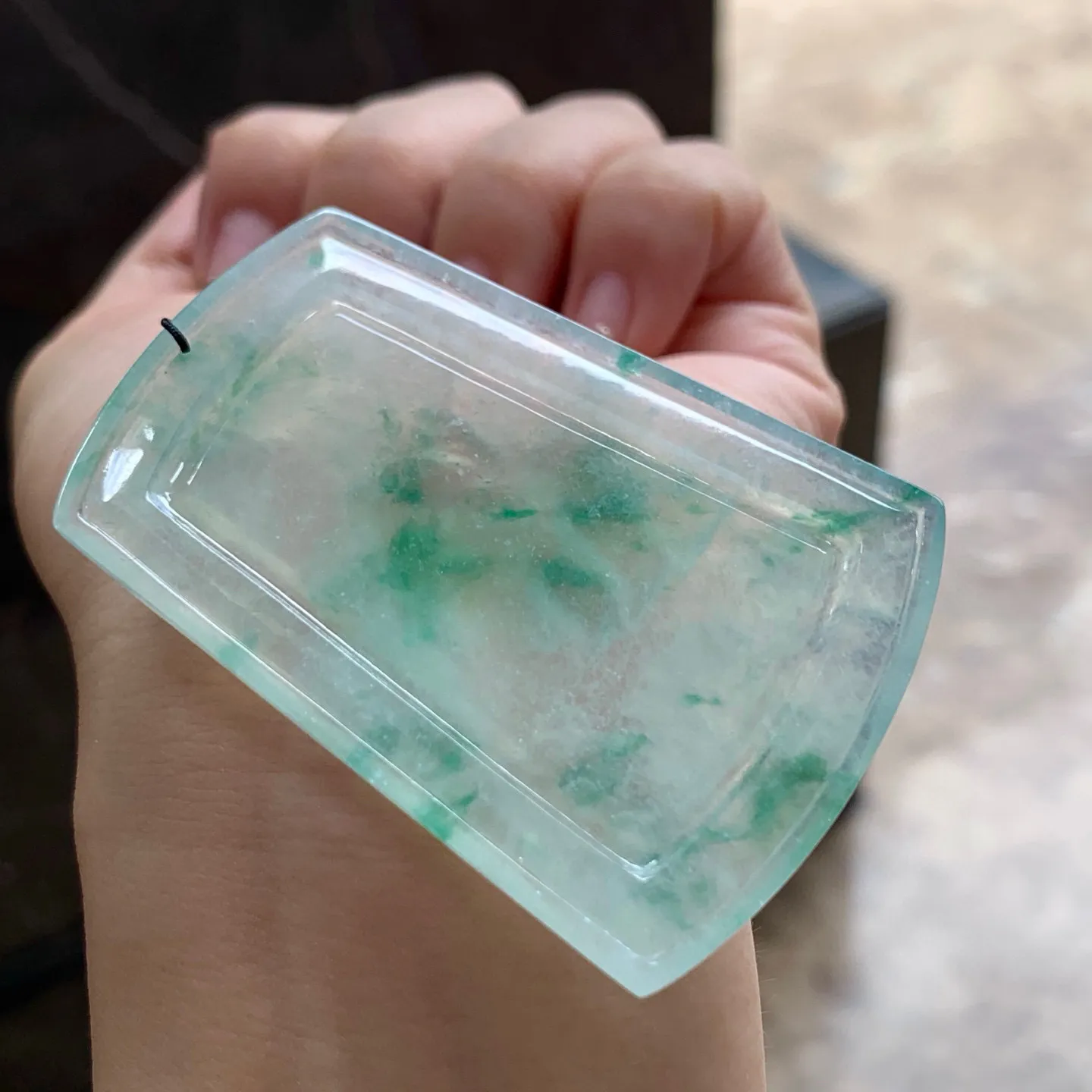 冰种色花山水牌
清爽