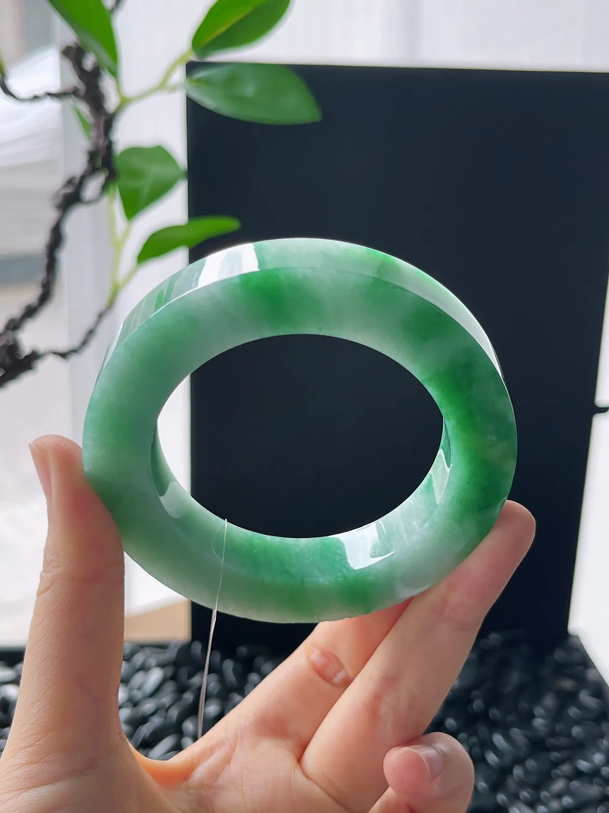 翡翠镯饼，⭕️正圈最大做58，圆条最大做54；最小做51.7