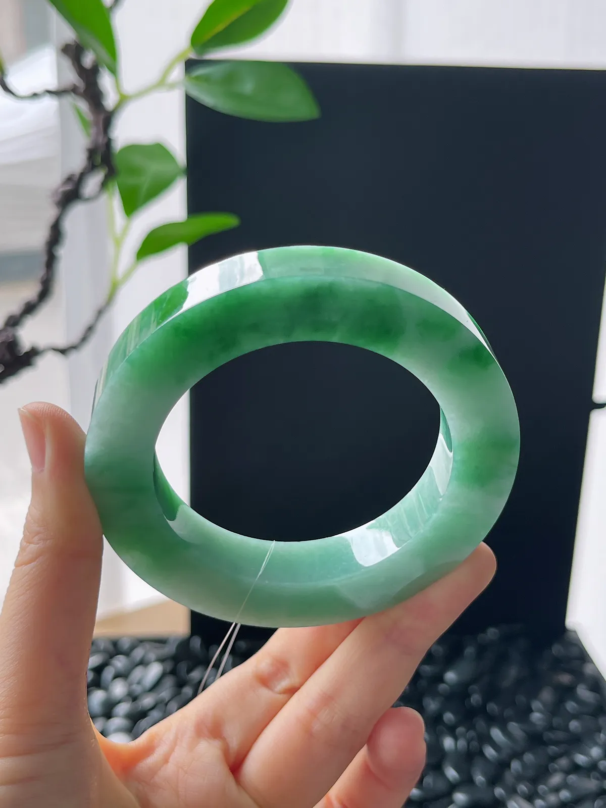 翡翠镯饼，⭕️正圈最大做58，圆条最大做54；最小做51.7