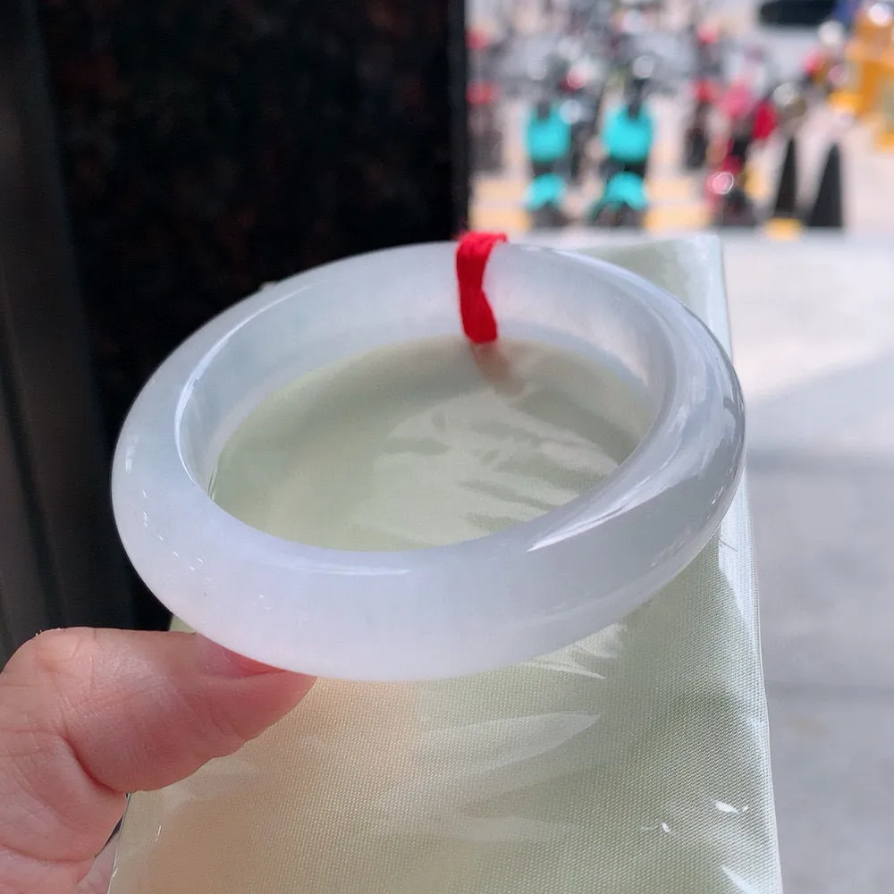 正圈冰玻种白月光 无瑕 尺寸:56.1/13/9.6  种水好