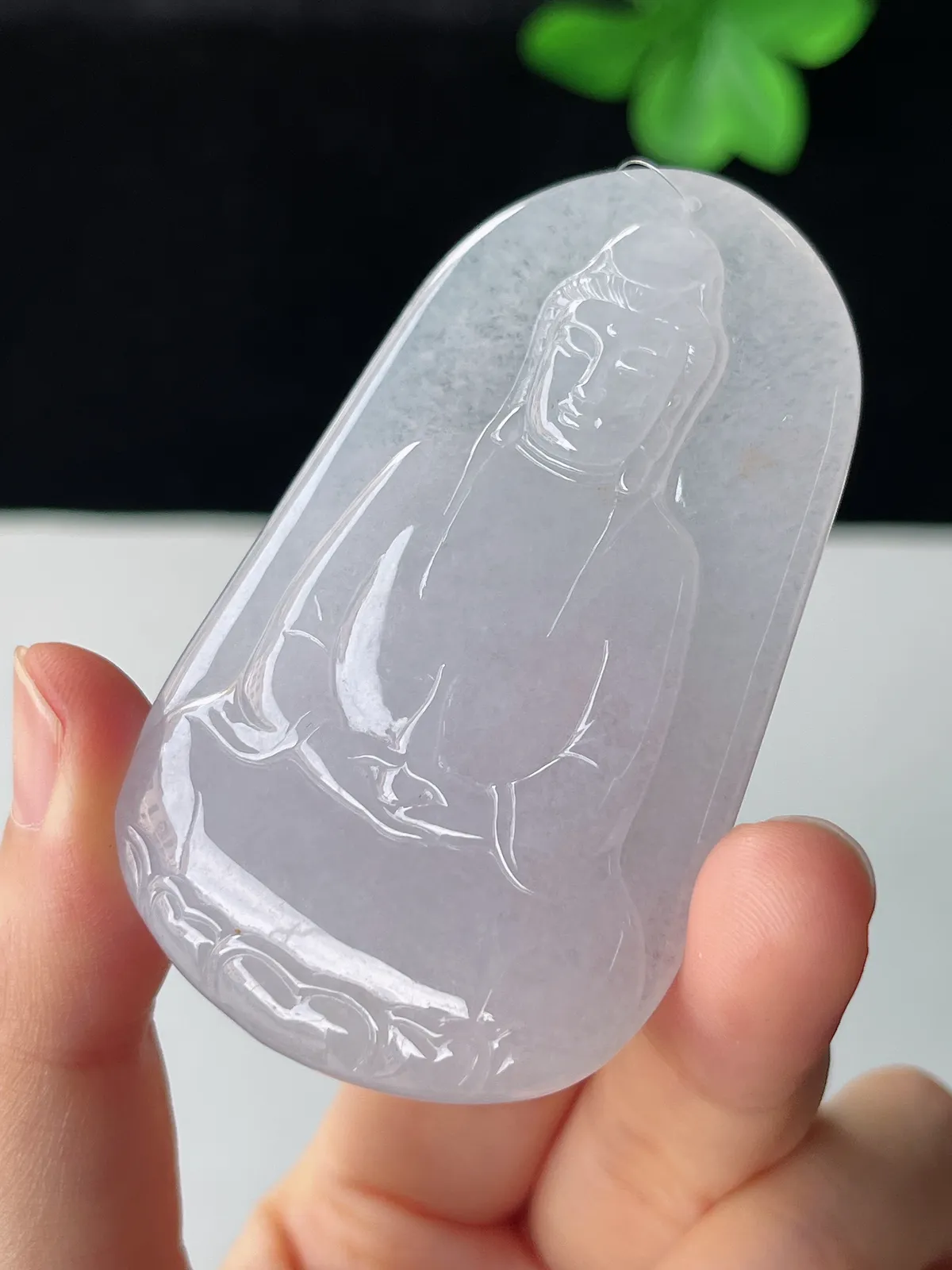 翡翠冰糯种白色吊坠