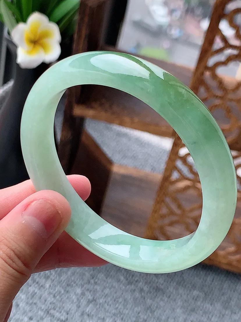 a货翡翠老坑飘黄翡正装正圈手镯59-60大圈口 尺寸59.3×12×7.7mm 重量56.03g 0617
