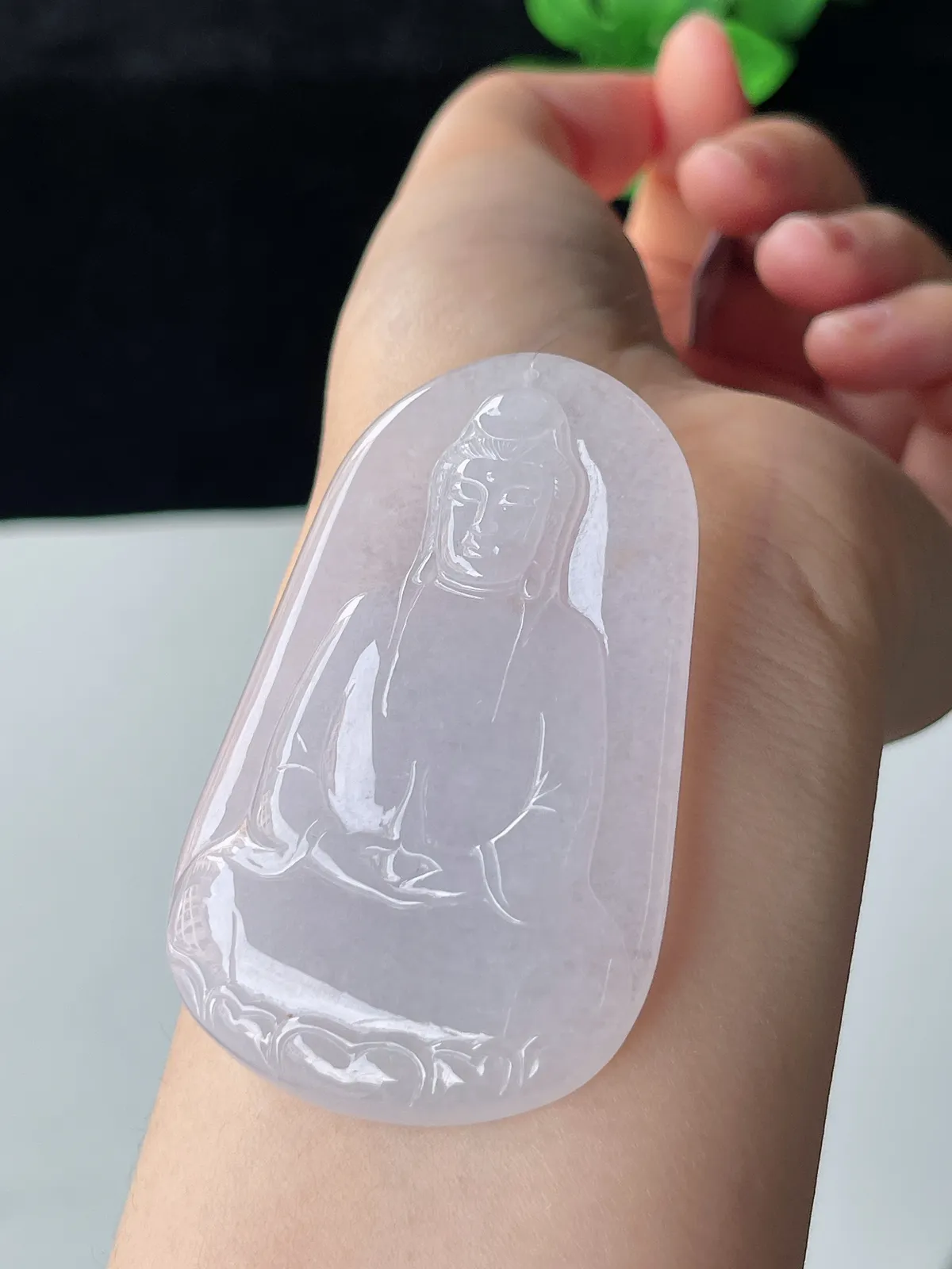 翡翠冰糯种白色吊坠