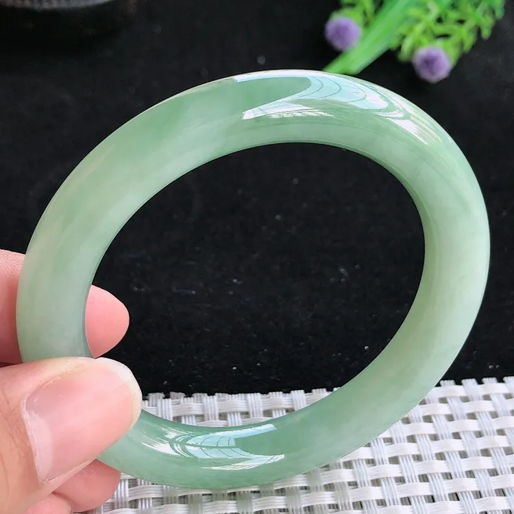 自然光54/10/9.7老坑冰润起胶满绿圆条手镯翡翠玉镯美人镯