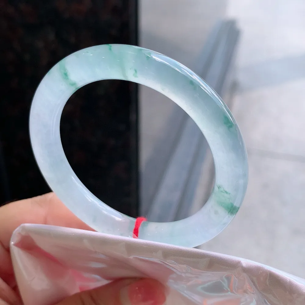 圆条冰玻飘花 无瑕 尺寸:51.6/8.8 花美 种水好