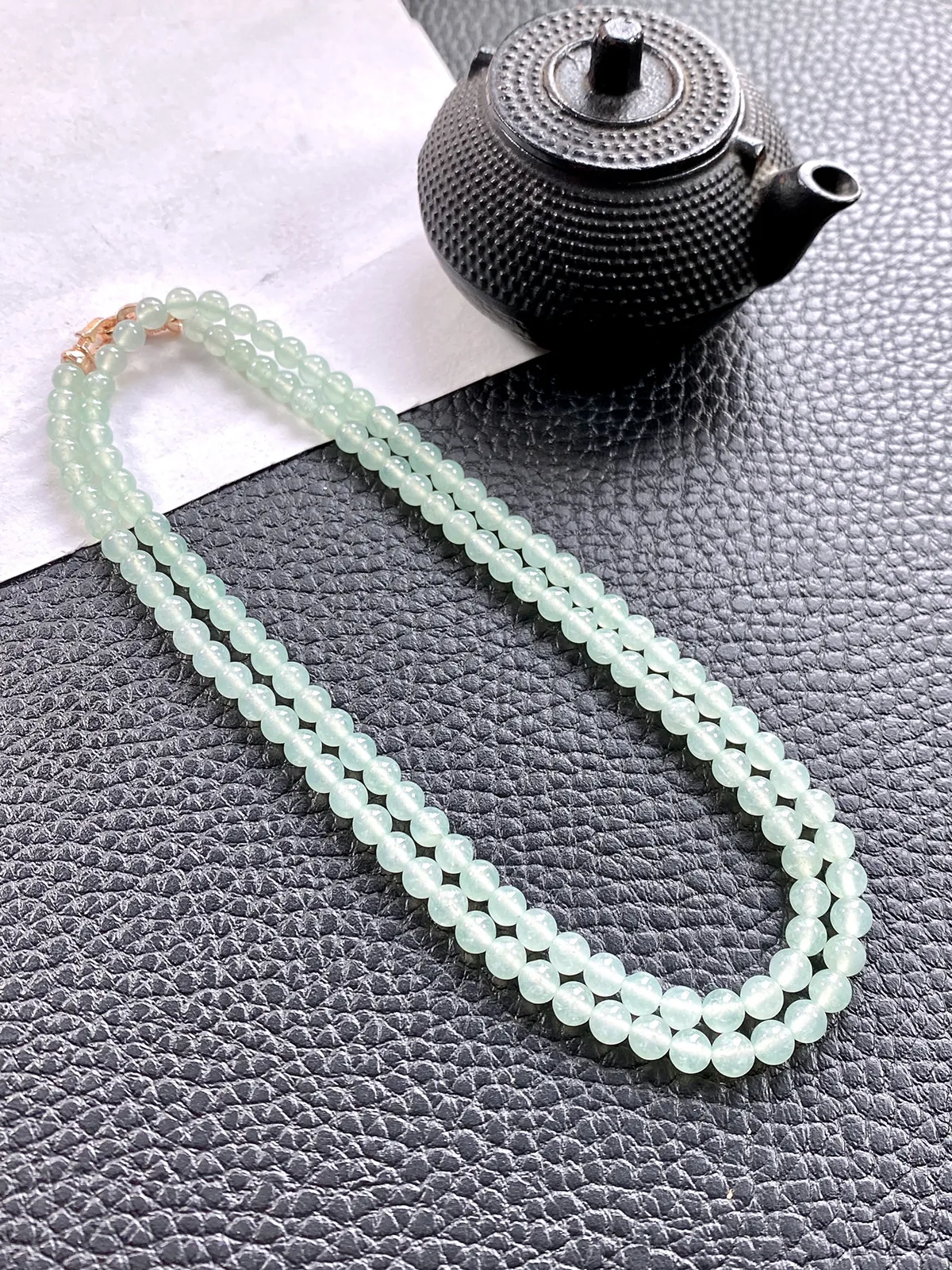 缅甸天然翡翠A货，卡5.2高冰种起光起胶圆珠项链手链，尺寸：5.2mm//128颗，长度645mm，重量：30.83g