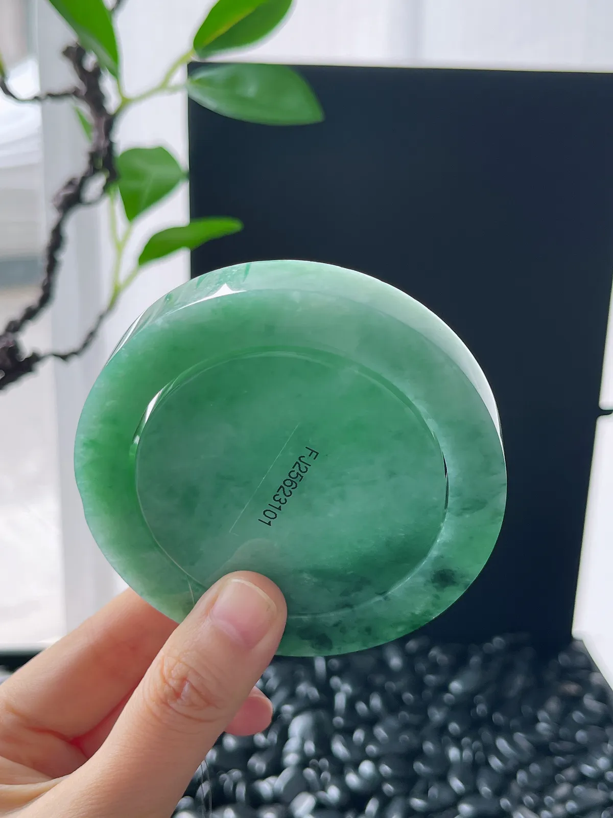 翡翠镯饼，⭕️正圈最大做58，圆条最大做54；最小做55.7