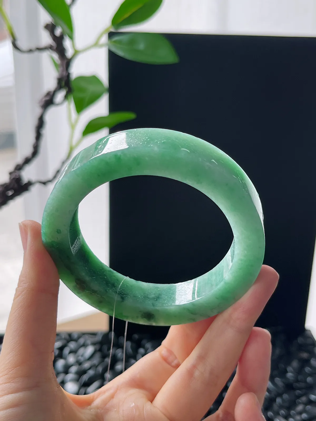 翡翠镯饼，⭕️正圈最大做58，圆条最大做54；最小做55.7