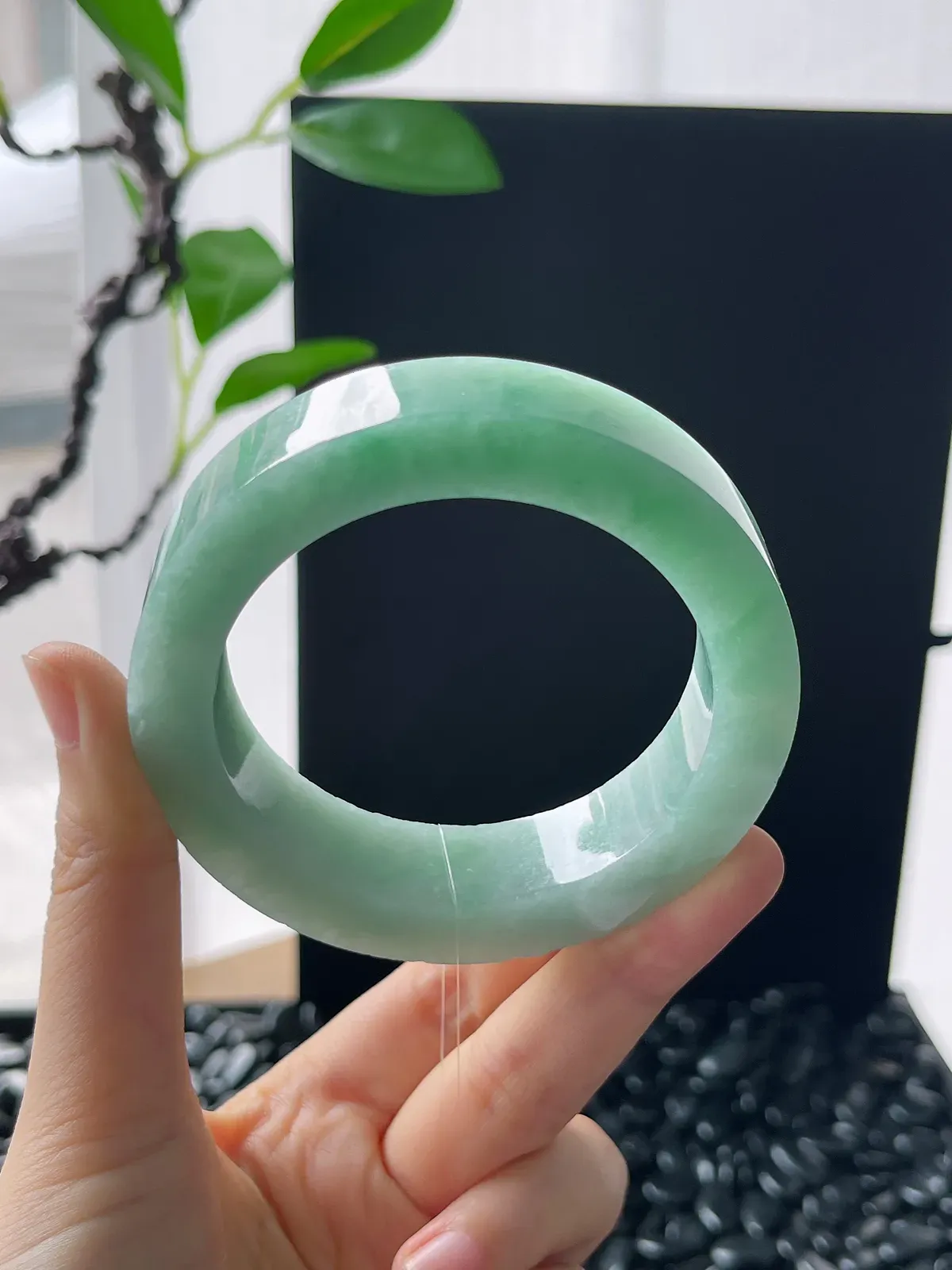 翡翠镯饼，⭕️正圈最大做58，圆条最大做54；最小做55.7
