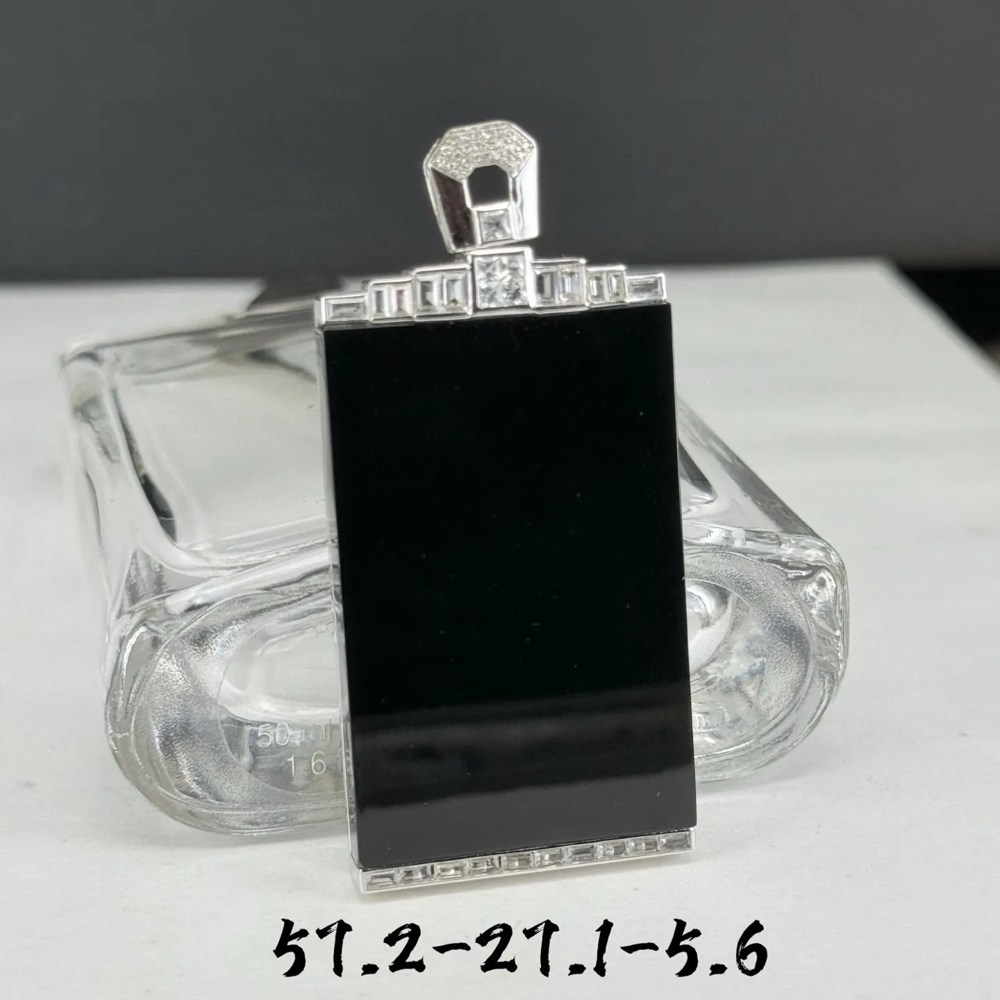 精品墨翠无事牌 种好色正 黑度极好 打灯通透 油性十足 尺寸57.2