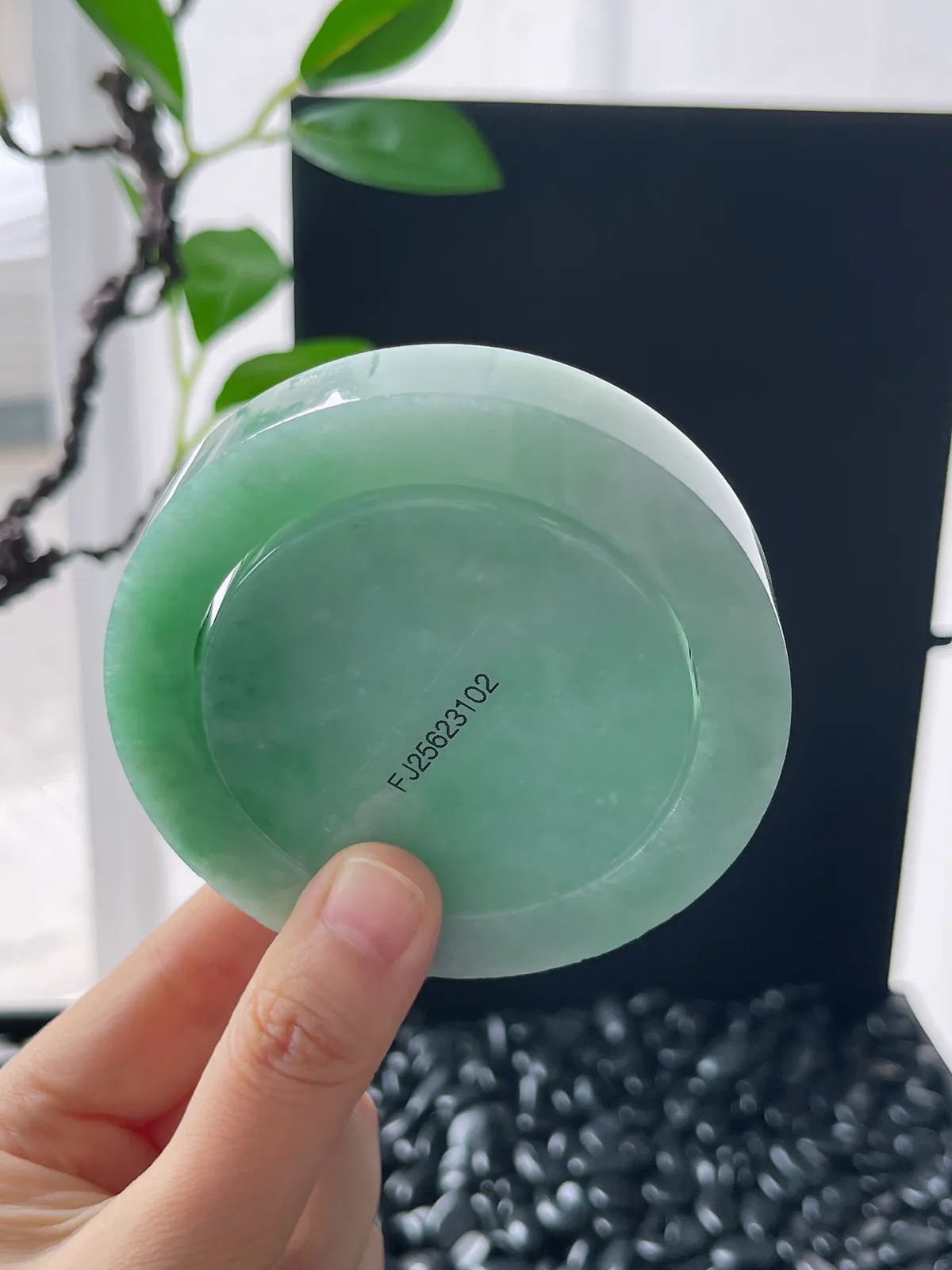 翡翠镯饼，⭕️正圈最大做58，圆条最大做54；最小做55.7