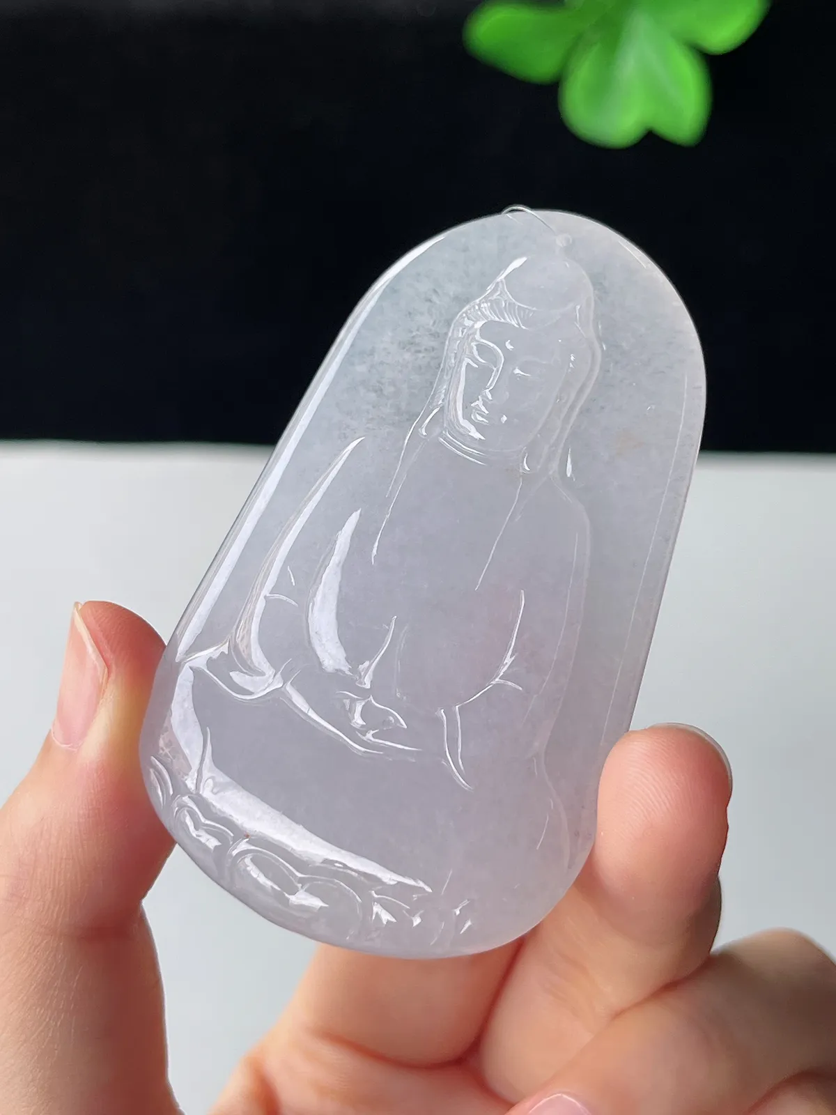 翡翠冰糯种白色吊坠