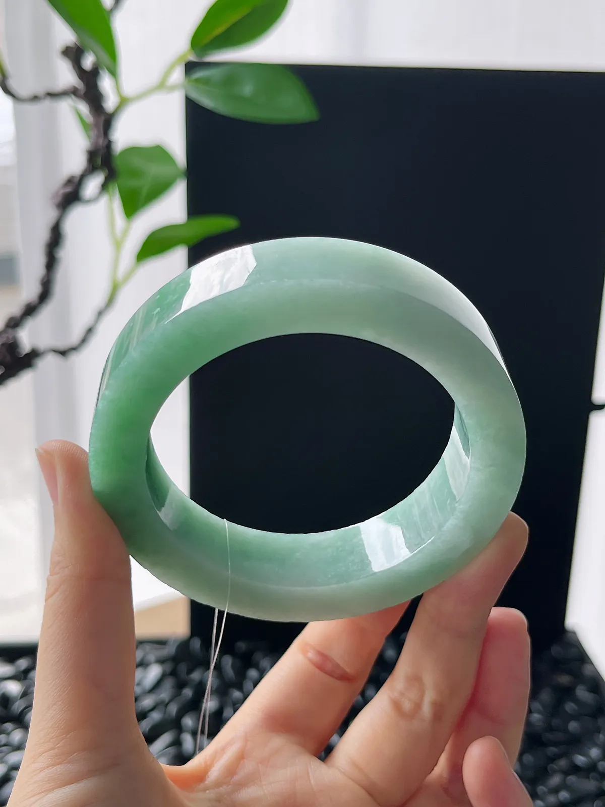 翡翠镯饼，⭕️正圈最大做58，圆条最大做54；最小做55.7