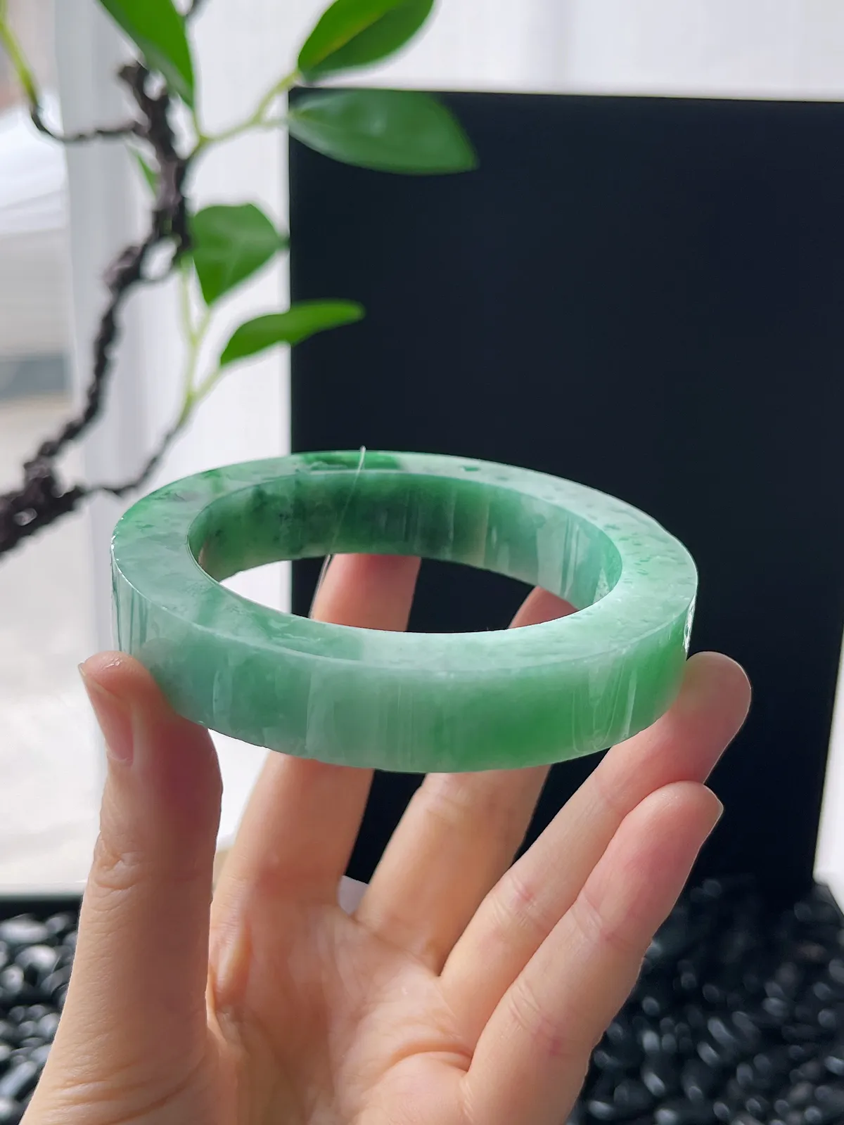 翡翠镯饼，⭕️正圈最大做58，圆条最大做54；最小做55.7