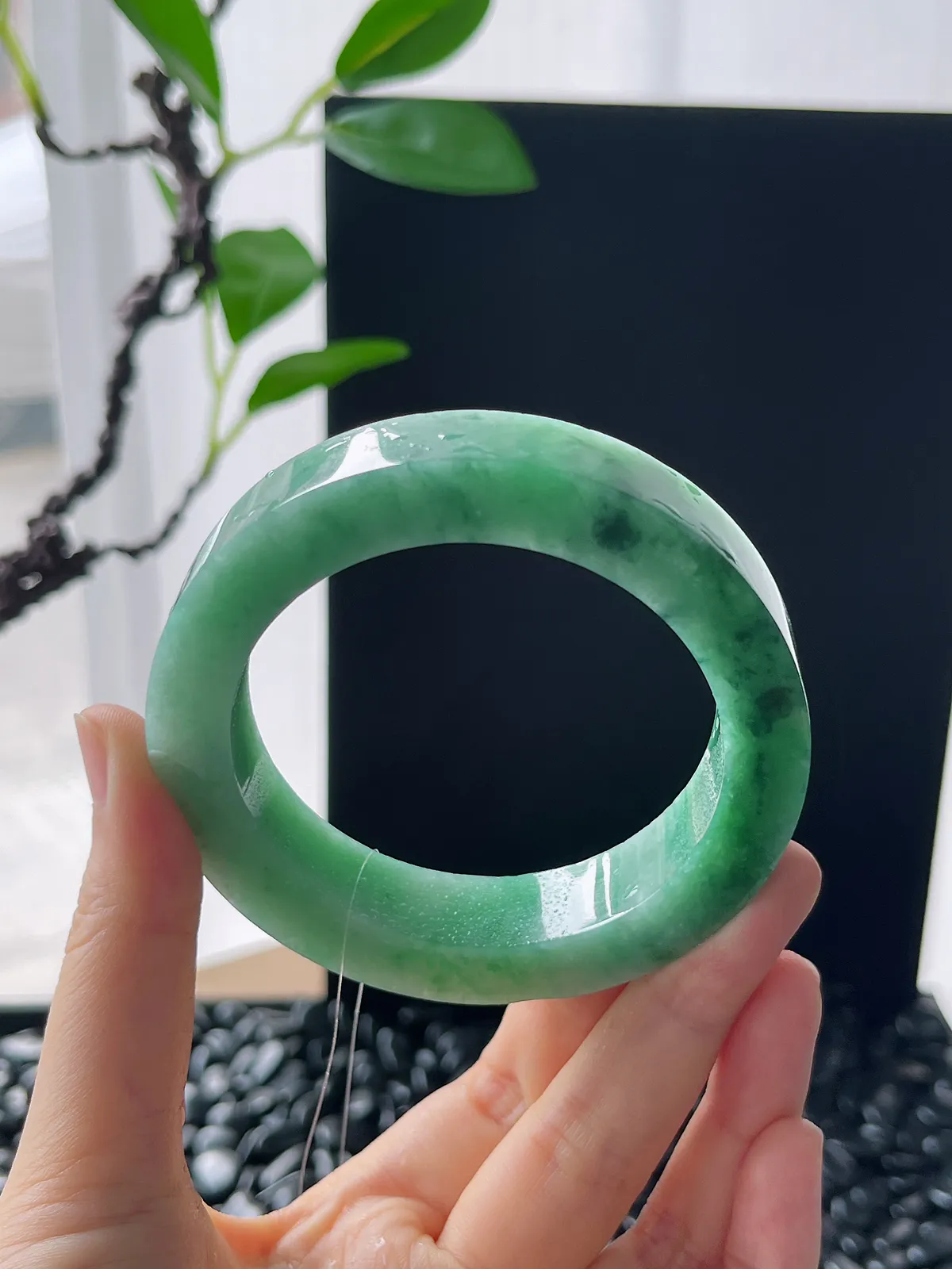 翡翠镯饼，⭕️正圈最大做58，圆条最大做54；最小做55.7
