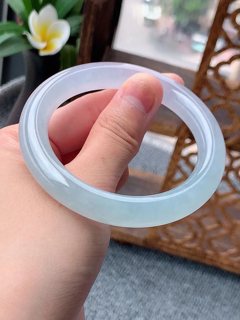 a货翡翠老坑冰种晴水圆条手镯54-55圈口 尺寸54.8×10mm 重量56.15g 0622
