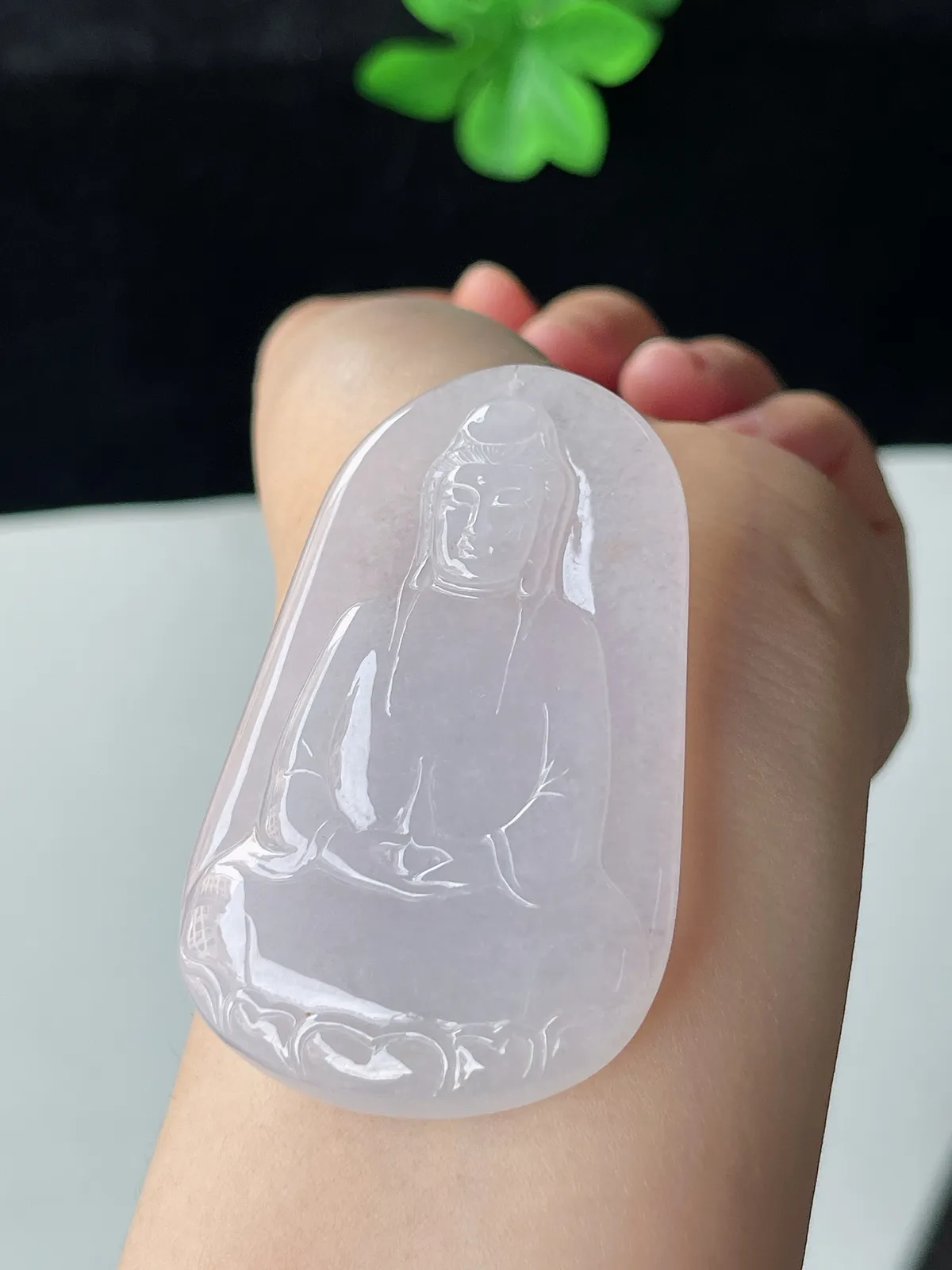 翡翠冰糯种白色吊坠