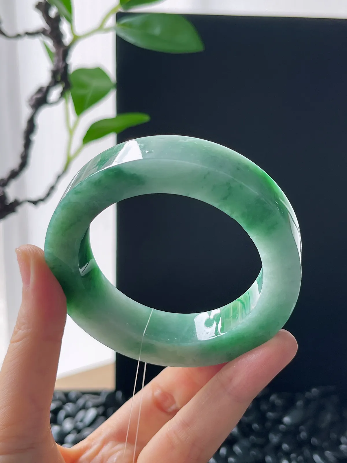 翡翠镯饼，⭕️正圈最大做57，圆条最大做53；最小做52.7