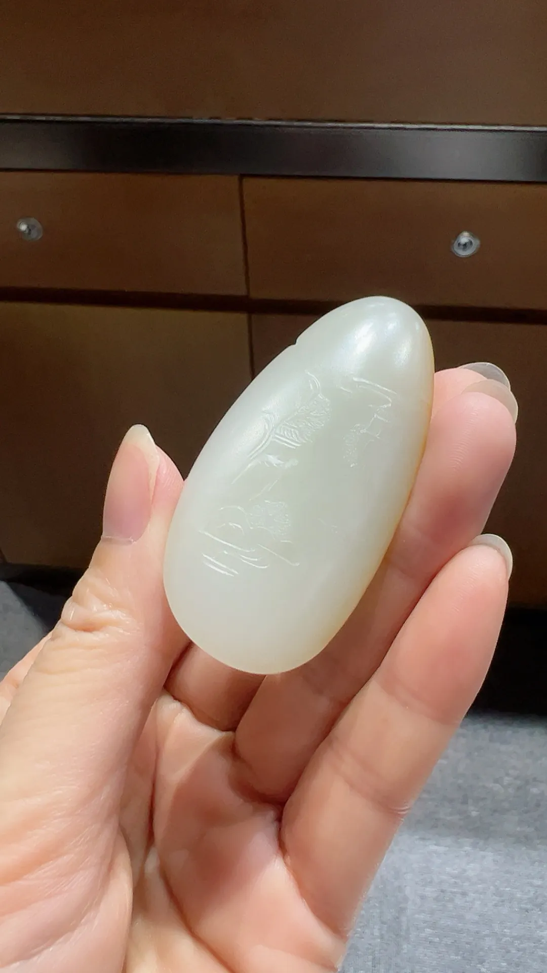 籽料｜黄皮观音

重37.8克 尺寸59*28*16mm