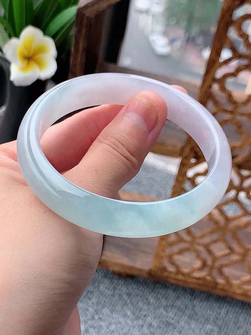 a货翡翠老坑白月光正装正圈手镯59-60大圈口 尺寸59×13×6.7mm 重量50.93g 0617