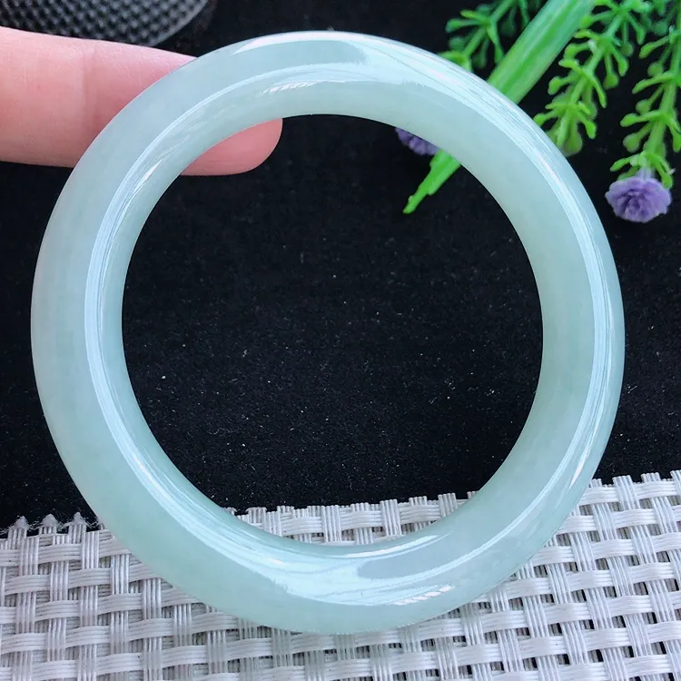 自然光57/10.8/10.6老坑种冰胶水灵冰晴绿圆条手镯翡翠玉镯美人镯