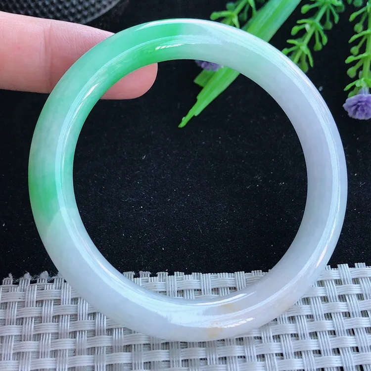 自然光55/9.1/9.2老坑冰润起胶飘阳绿圆条手镯翡翠玉镯美人镯