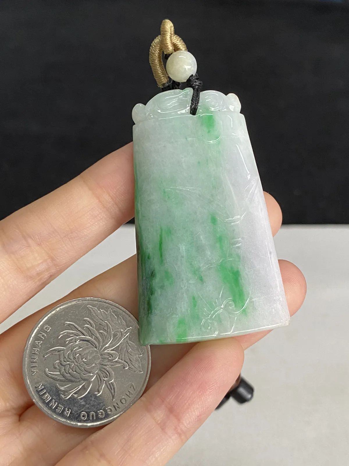翡翠挂坠