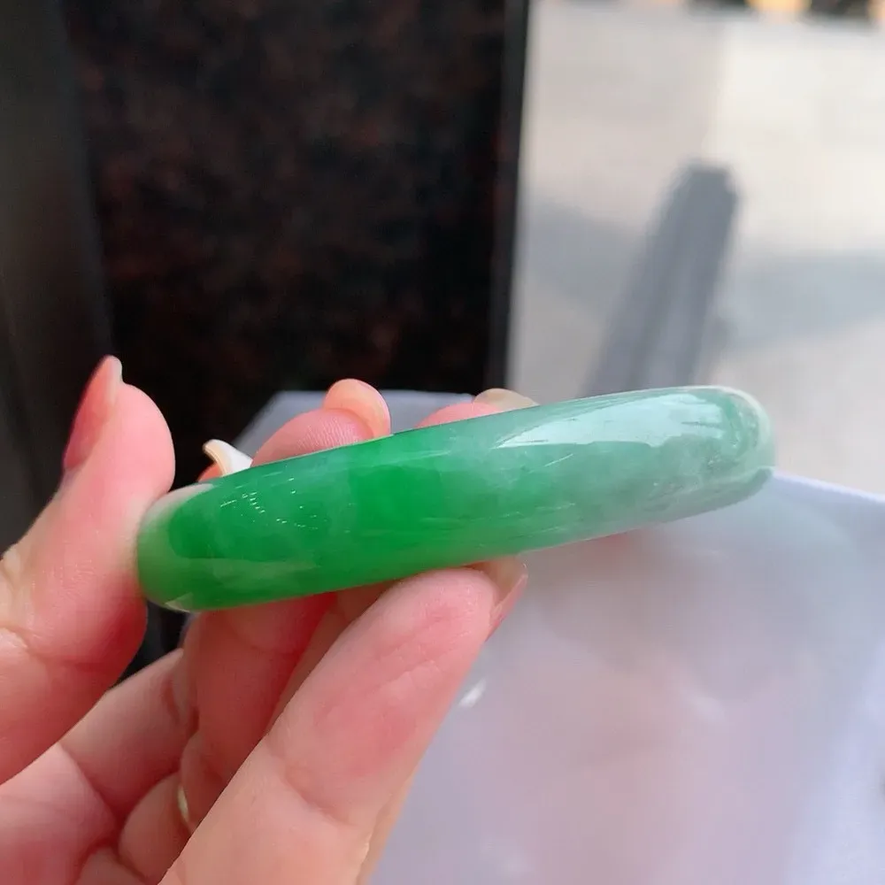 正圈冰糯阳绿 微纹 微棉 尺寸:55.7/12.5/8.5 色超好 