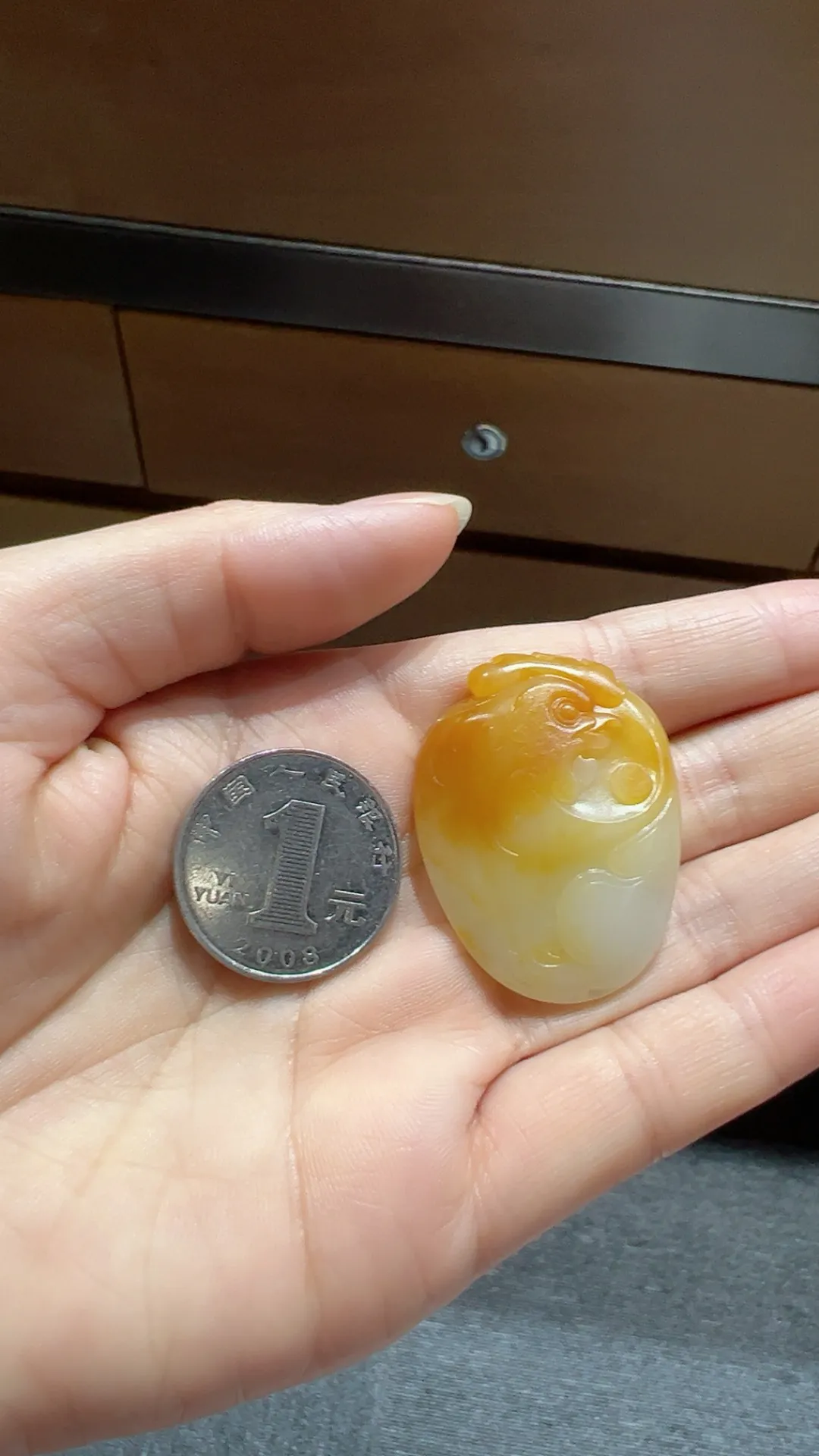 籽料｜大吉大利 大师作品

重17.9克 尺寸40*29.5*11m m
