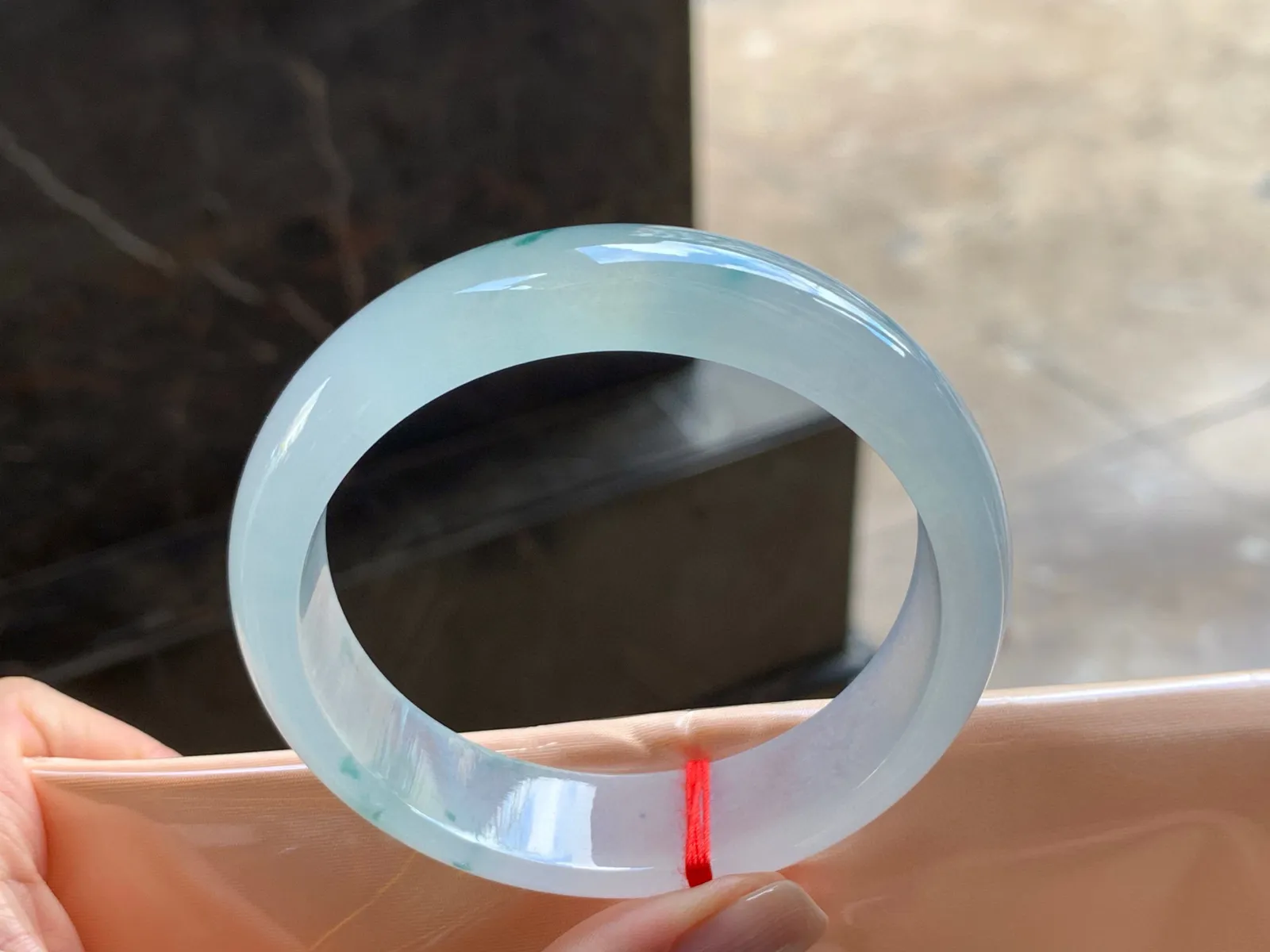 冰种飘花手镯
种老58.2/15.6/8mm
