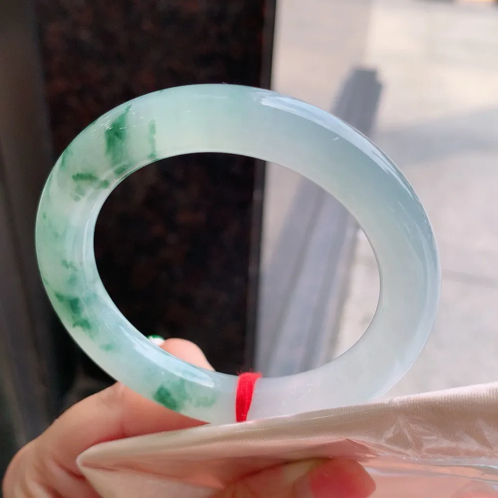 圆条高冰飘花 无瑕 尺寸:54.8/10.2 花美️️