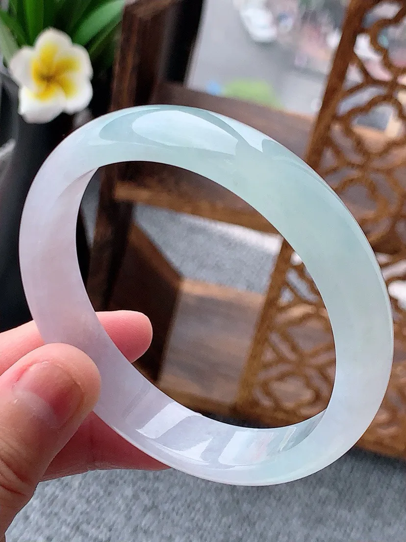 a货翡翠老坑白月光正装正圈手镯59-60大圈口 尺寸59×13×6.7mm 重量50.93g 061