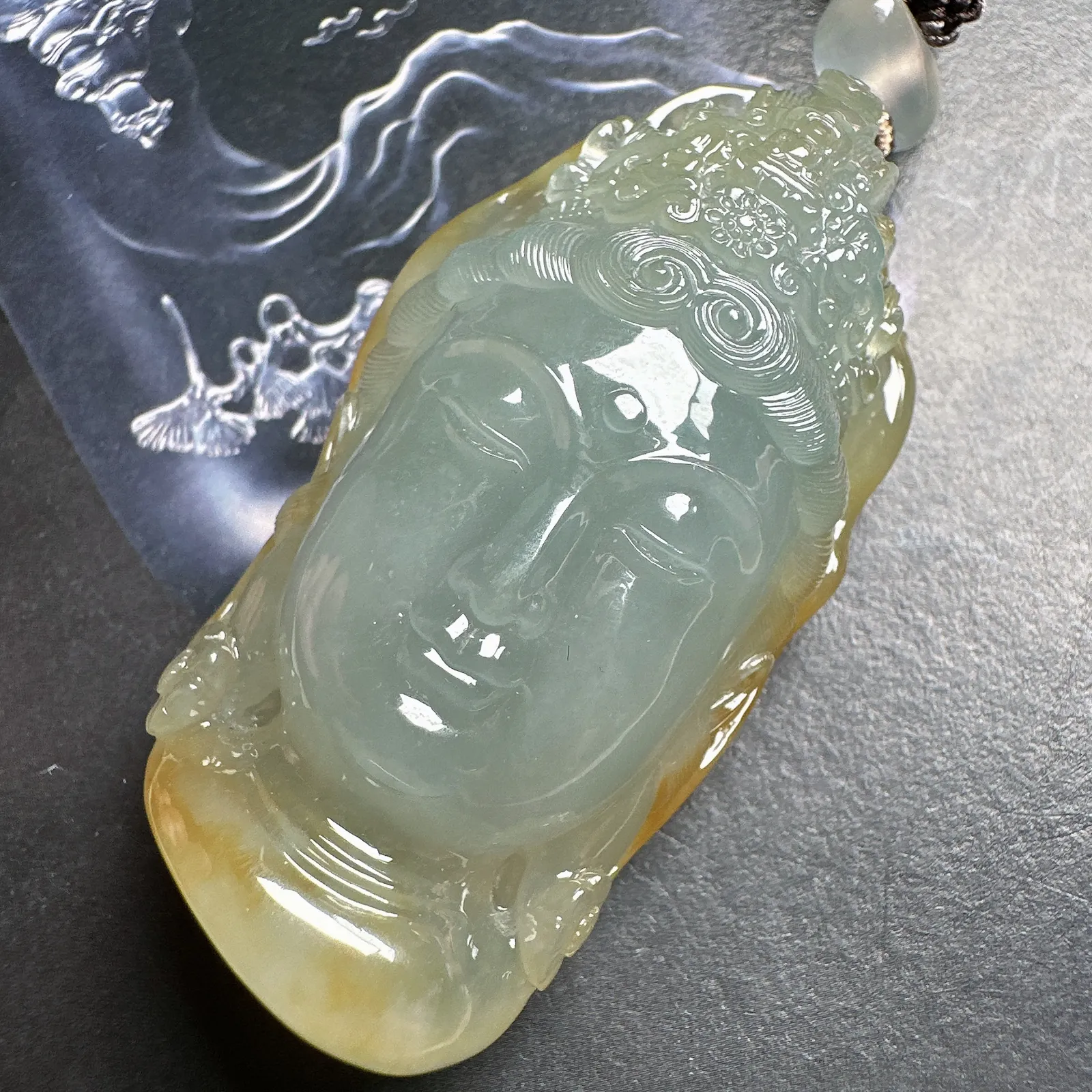 【观音头】冰黄立体观音佛头，种水很不错，冰感明显，俏色漂亮，面部纯净，大件厚装，可以收藏的品质。
