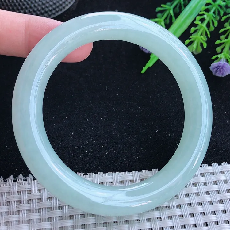 自然光57/10.8/10.6老坑种冰胶水灵冰晴绿圆条手镯翡翠玉镯美人镯