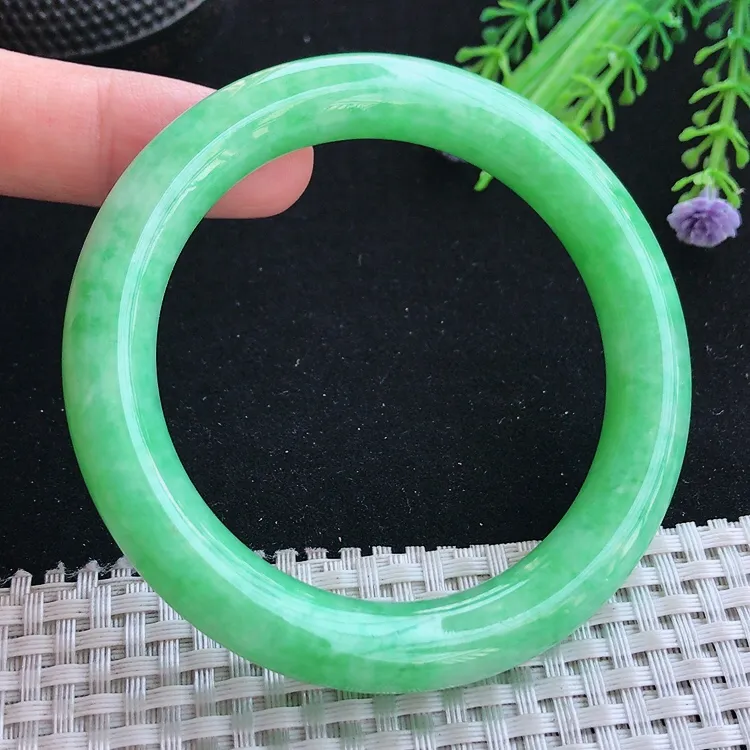 自然光56/10.6/10.1老坑精美温润满绿阳绿圆条手镯翡翠玉镯美人镯
