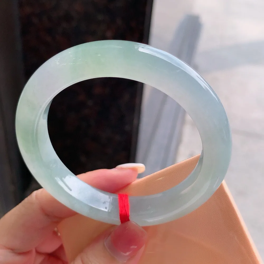 正圈高冰绿 无瑕 尺寸:57.8/11.6/9.6 种水好