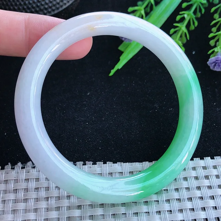 自然光55/9.1/9.2老坑冰润起胶飘阳绿圆条手镯翡翠玉镯美人镯