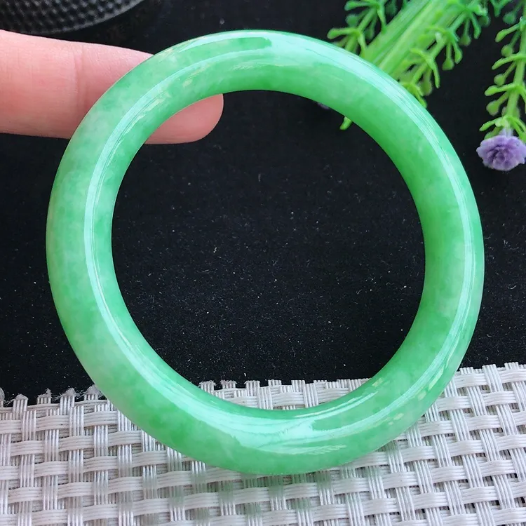 自然光56/10.6/10.1老坑精美温润满绿阳绿圆条手镯翡翠玉镯美人镯
