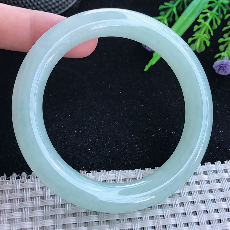 自然光57/10.8/10.6老坑种冰胶水灵冰晴绿圆条手镯翡翠玉镯美人镯