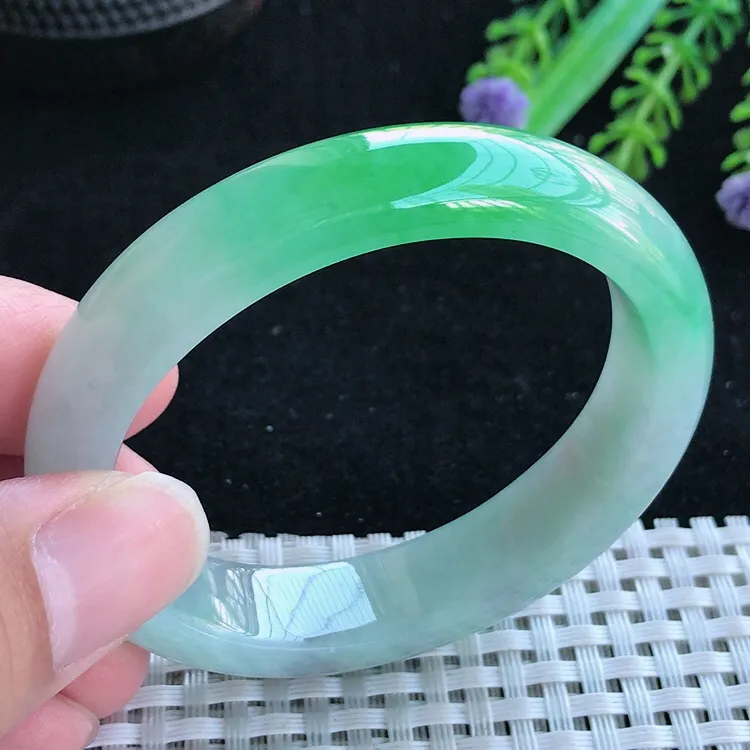 自然光51.5/44/12.6/7.6老坑冰胶水灵飘阳绿贵妃手镯小圈口翡翠玉镯美人镯