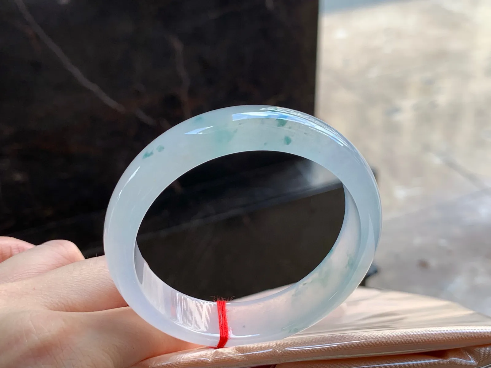 冰种飘花手镯
种老58.2/15.6/8mm