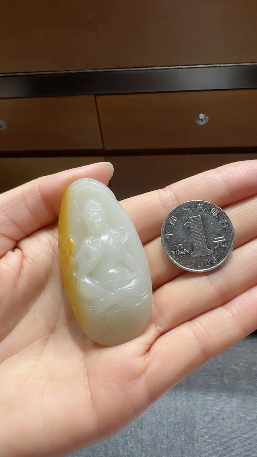籽料｜黄皮观音

重37.8克 尺寸59*28*16mm
