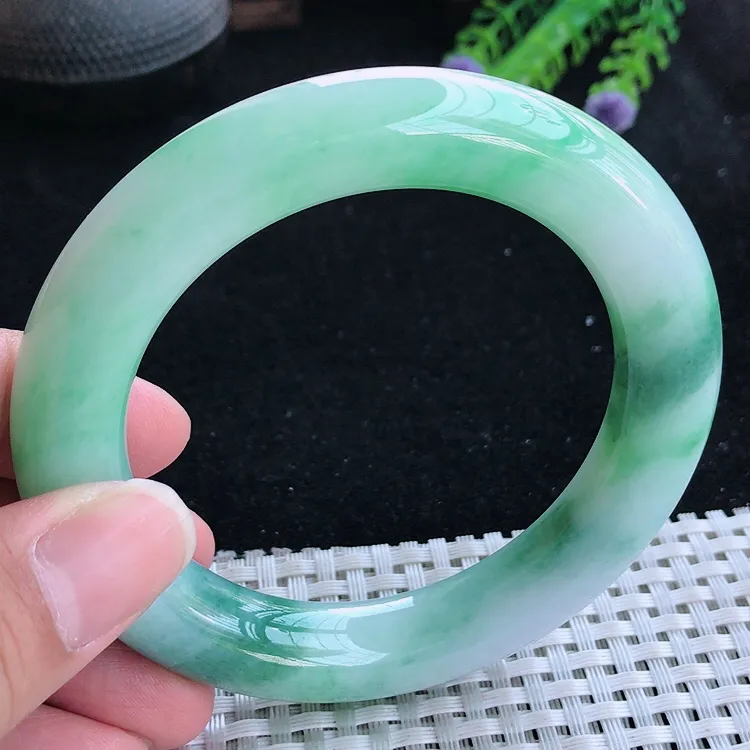 自然光57.8/12.3/12.5老坑精美冰润飘花胖圆条手镯翡翠玉镯美人镯