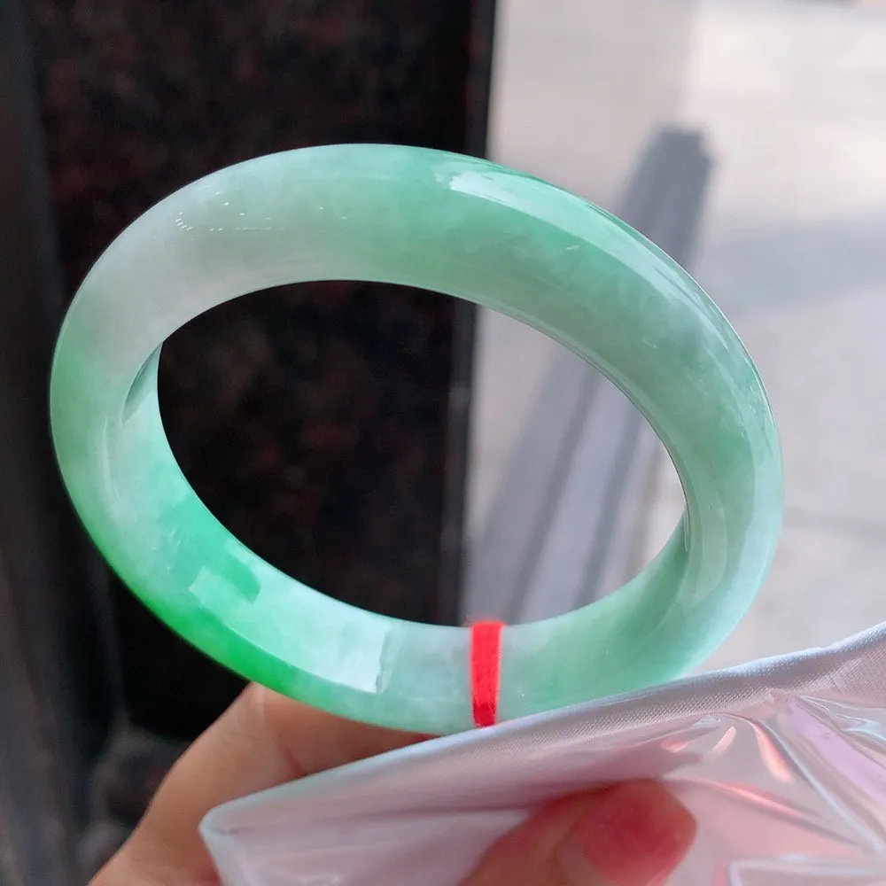 正圈冰糯阳绿 微纹 微棉 尺寸:55.7/12.5/8.5 色超好 