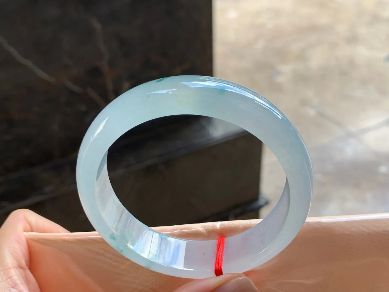 冰种飘花手镯
种老58.2/15.6/8mm