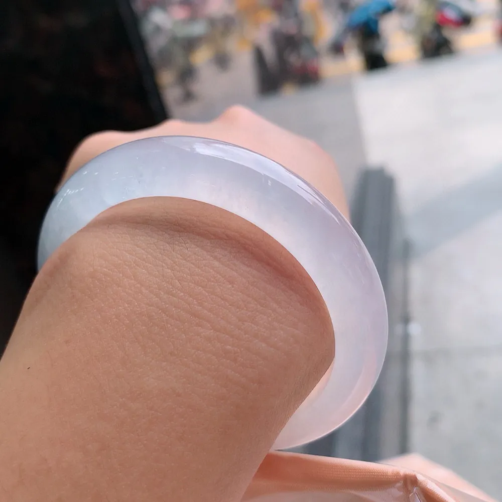 正圈冰玻白月光 无瑕 尺寸:53.4/12.1/8.1  种水好