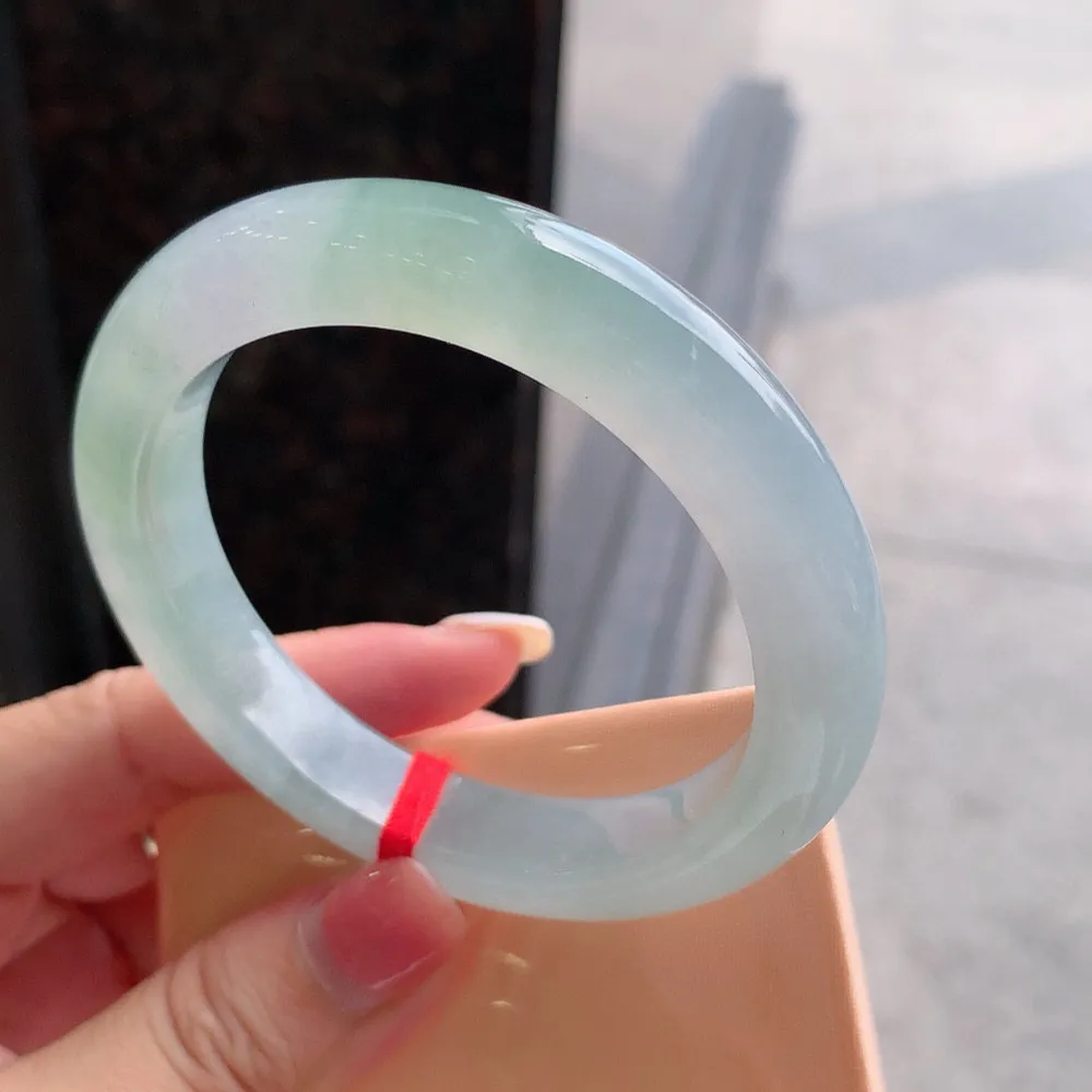 正圈高冰绿 无瑕 尺寸:57.8/11.6/9.6 种水好
